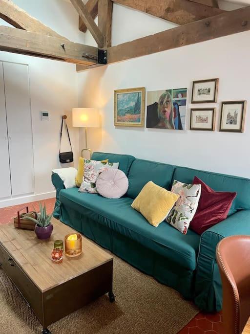 Loft Apartment At Villa Leonie Hyères المظهر الخارجي الصورة